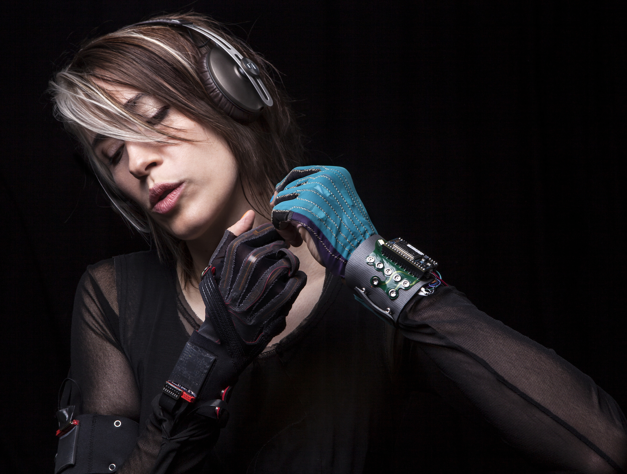 Imogen Heap Innovates Music Production With Wearable Technology Project
