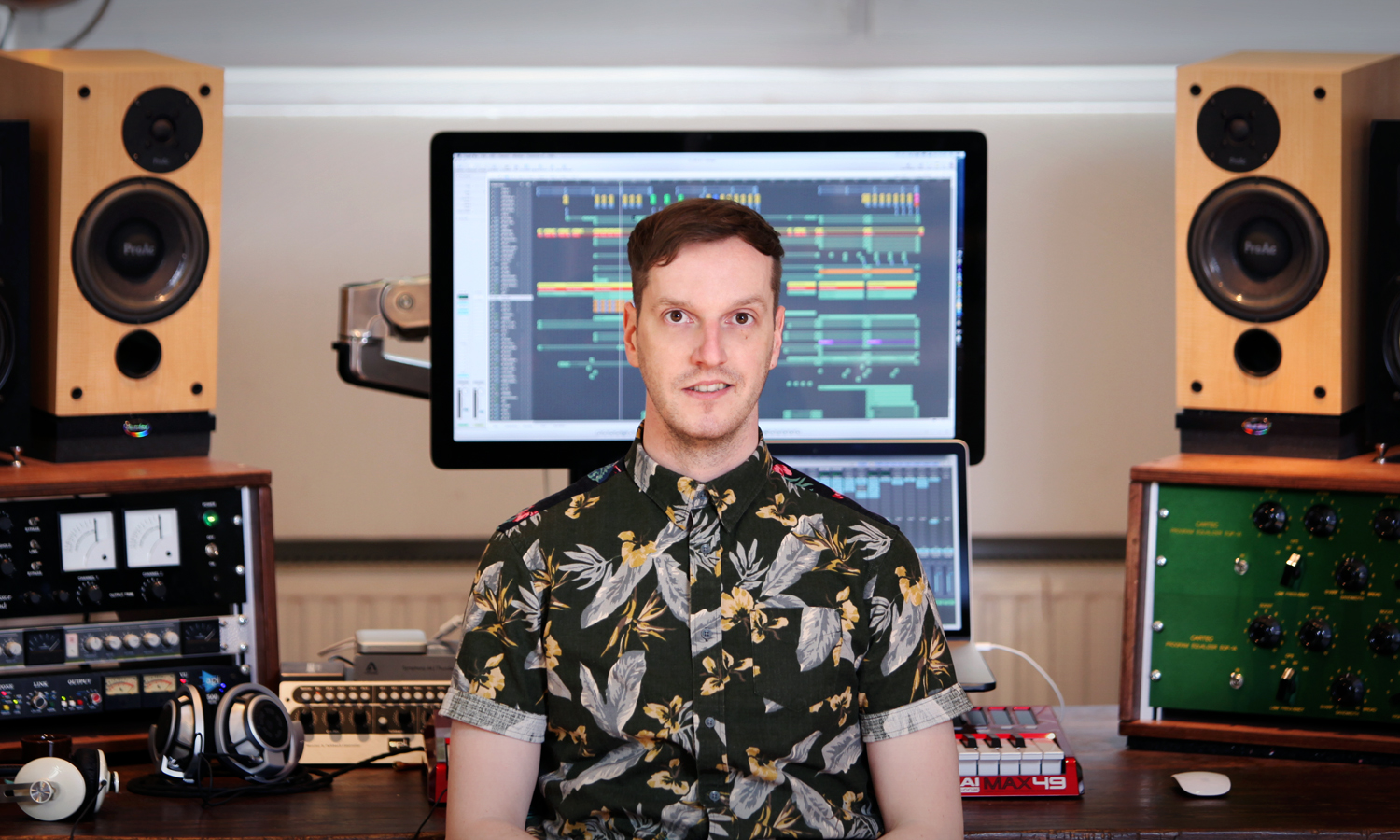 WATCH: Music producer Ron Flieger finds inspiration between space and time