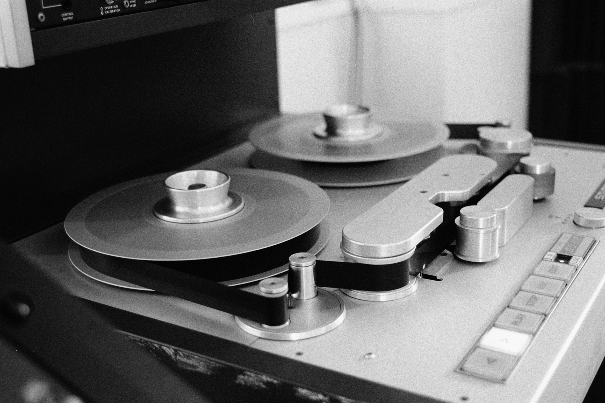 How to Maximize Analog Tape’s Limitations & Embrace Music’s Humanity