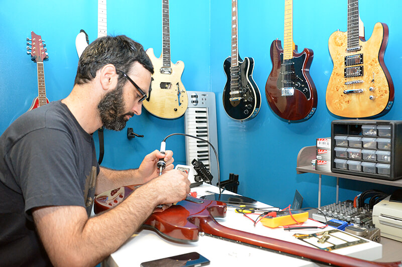 Freddy Rose of Phred Instruments