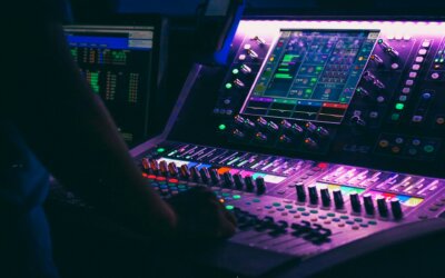 Using boom sound effects in a professional way for music release trailers