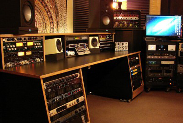 Exposing The Top 5 Myths of Home Recording