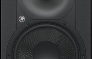 mackie xr824 front