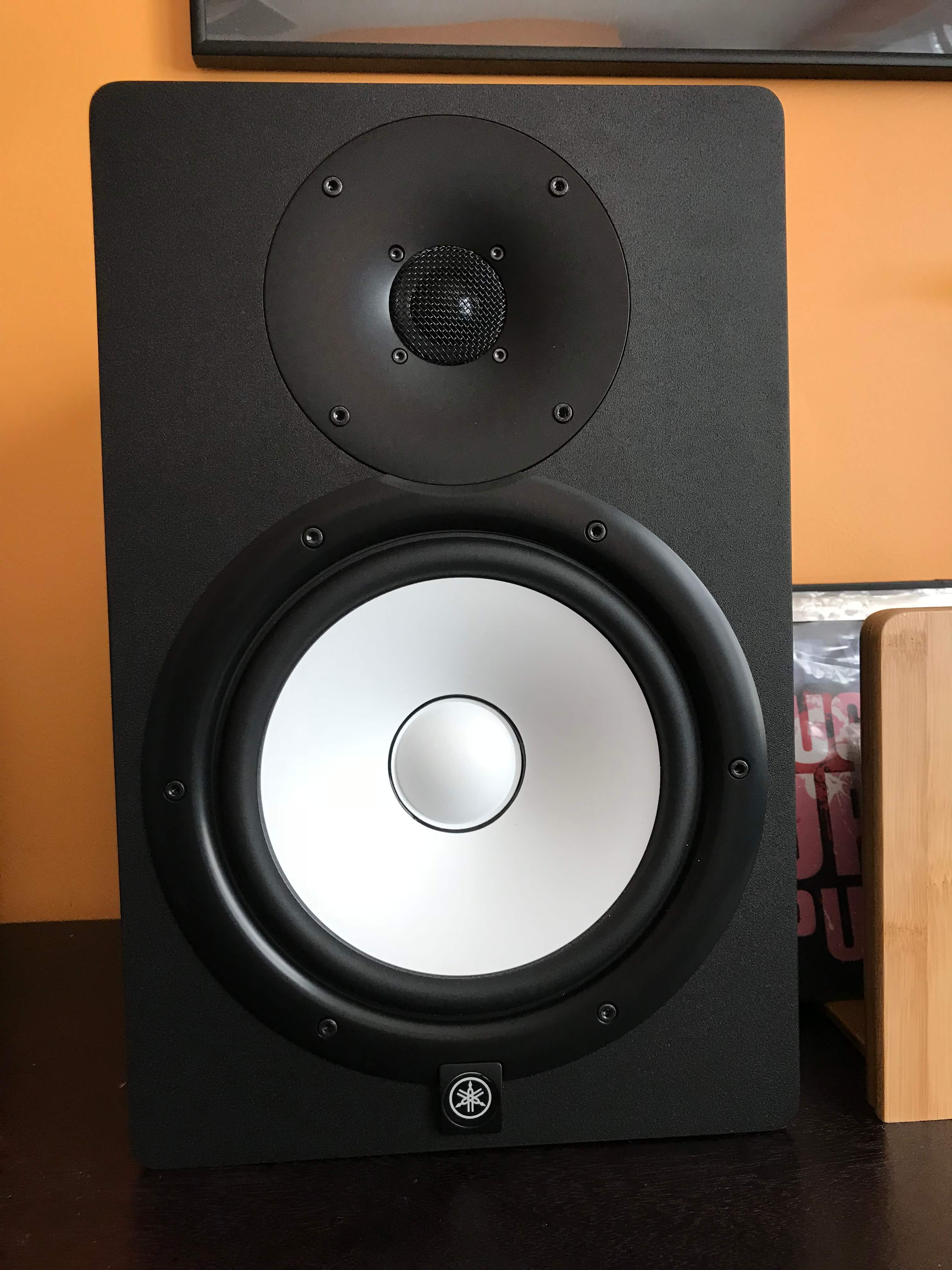 yamaha speakers hs8